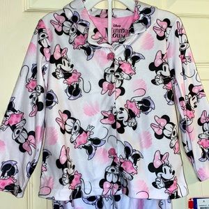 Disney Minnie Mouse Sleepwear NWT.
